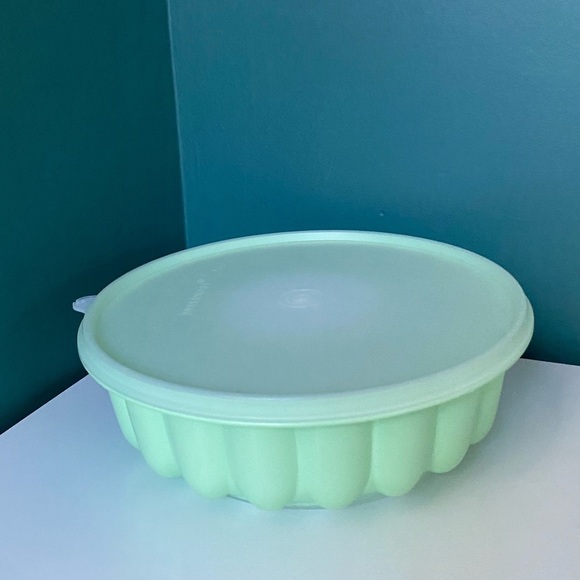Vintage Tupperware 3 Piece Jello Mold Jadeite Green Jel-Ring Salad Mold - Picture 3 of 13